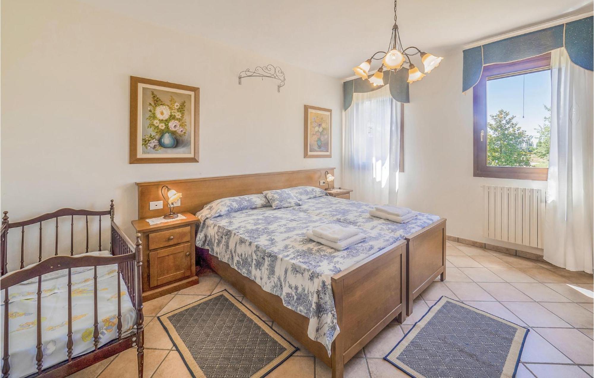 Awesome Home In Ariano Nel Polesine With Kitchen San Basilio Экстерьер фото