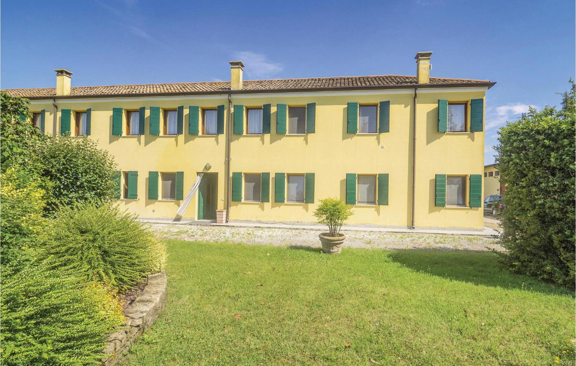 Awesome Home In Ariano Nel Polesine With Kitchen San Basilio Экстерьер фото