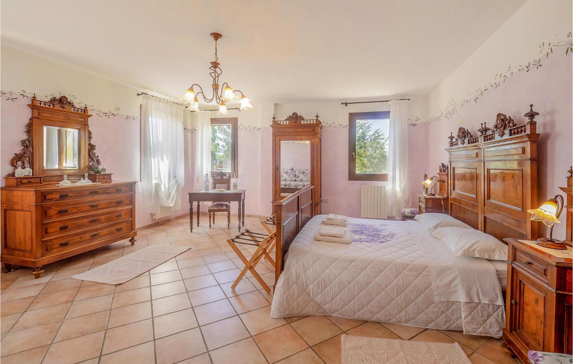 Awesome Home In Ariano Nel Polesine With Kitchen San Basilio Экстерьер фото